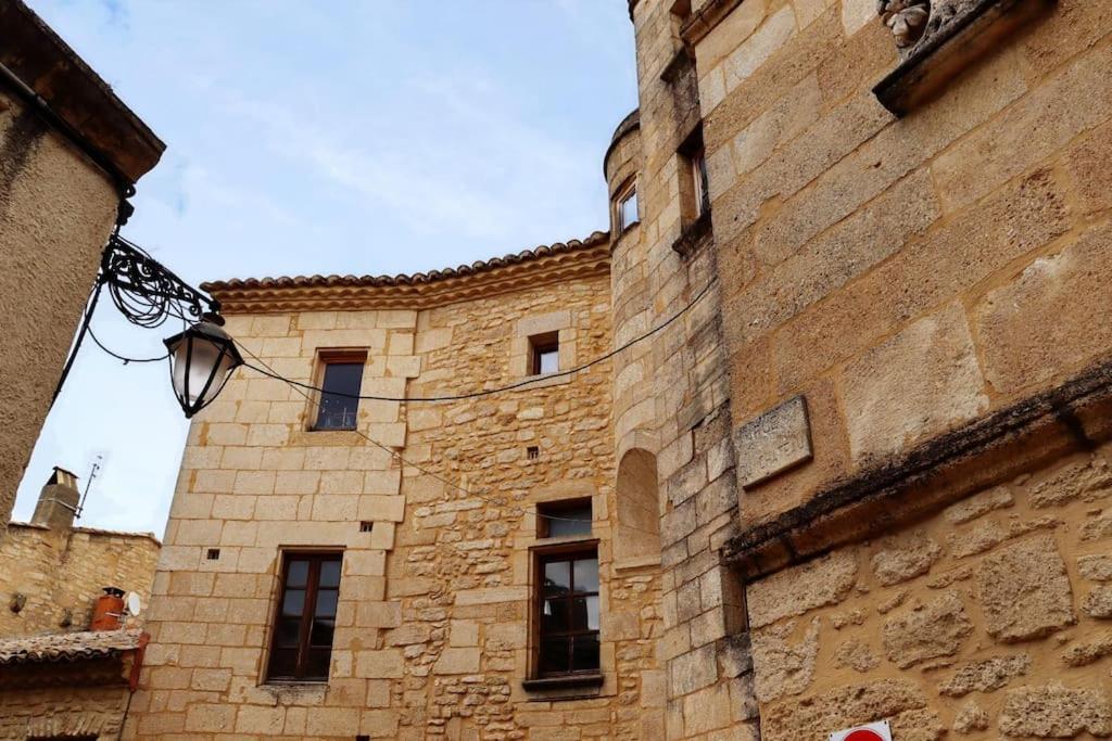 Entre Uzes Et Le Pont-Du-Gard Le Logis D'Autrefois Leilighet Castillon-du-Gard Eksteriør bilde